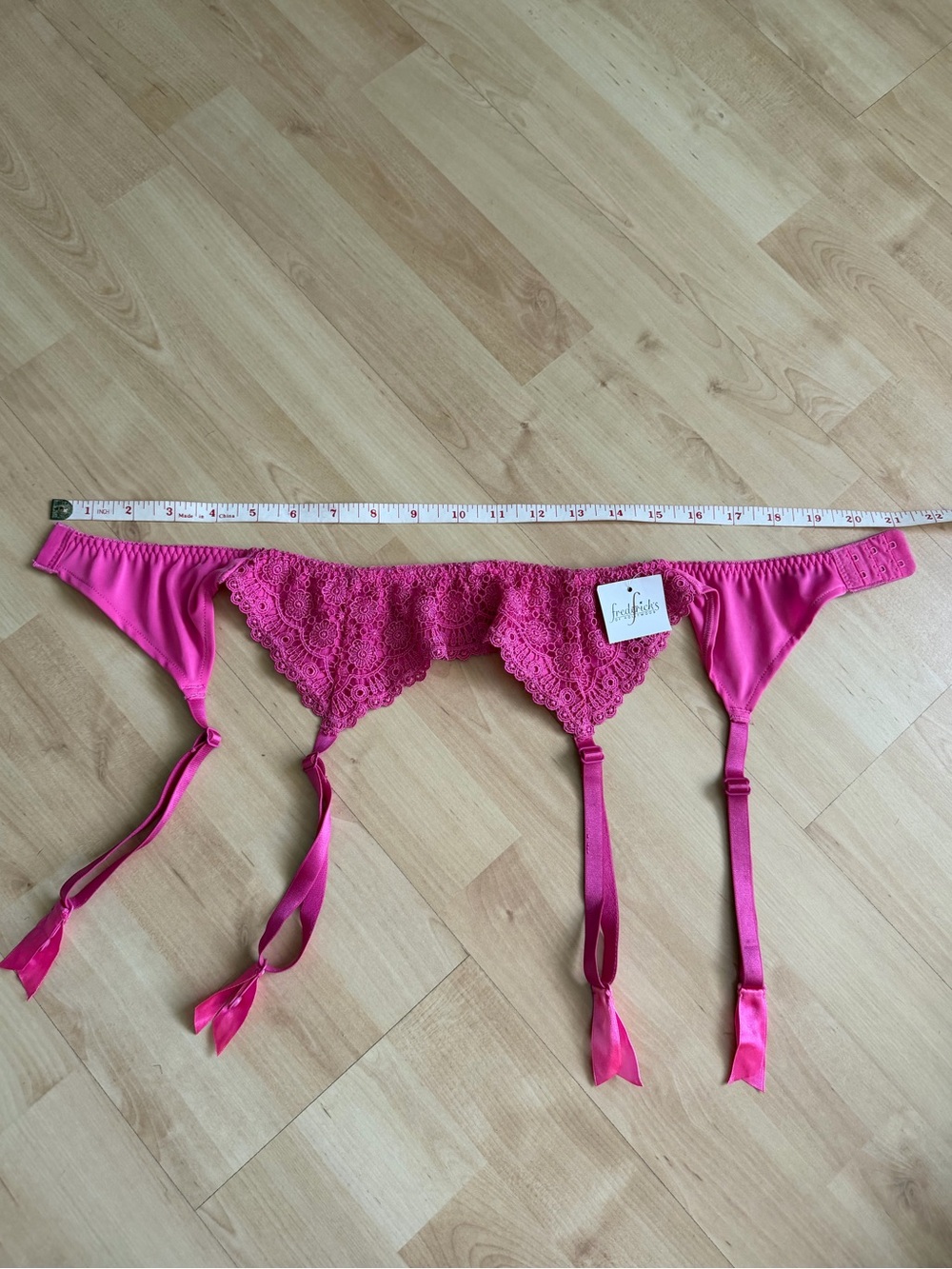 Frederick's of Hollywood Lace Garter Belt Bombshell Pink